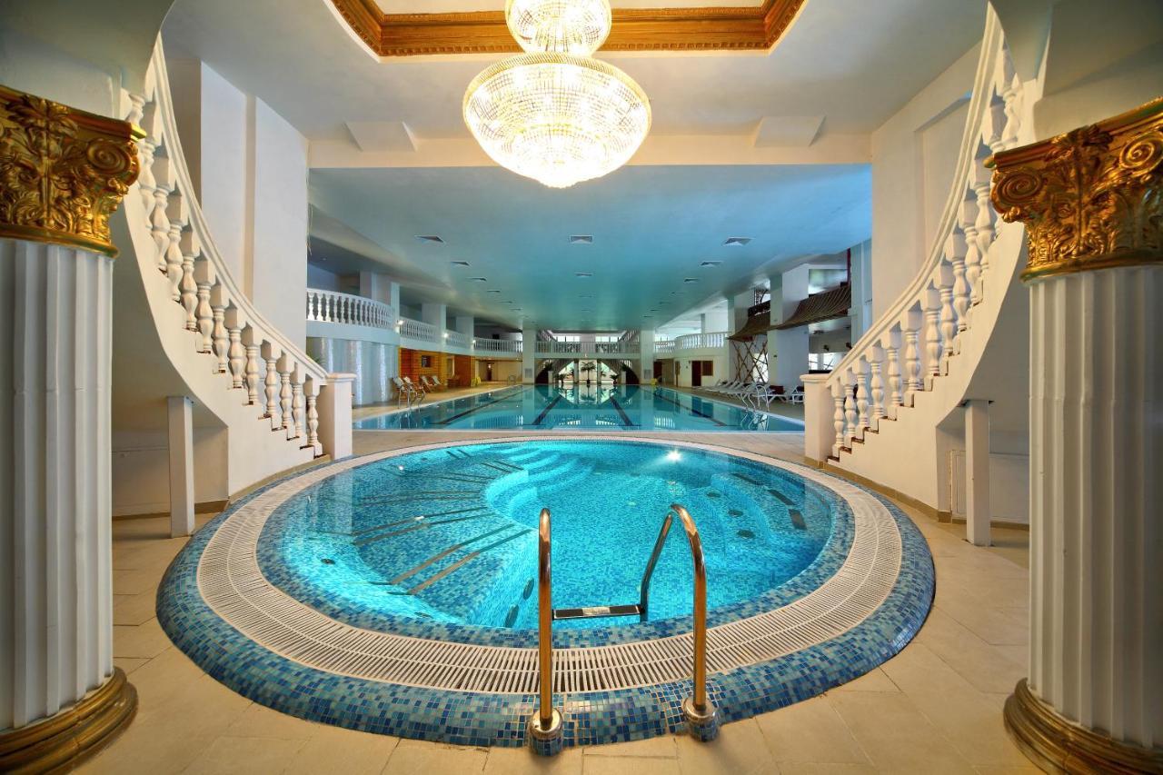 Resort Royal And Geneva Truskawez